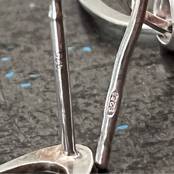 2.5 in long Sterling Silver Geometric Oval Loop Drop Dangle Earrings stamped 925 - Picture 6 of 7